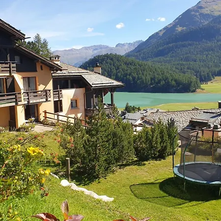 Chesa Bellaval, Haus Rizza Zwei Zimmerwohnung 席尔瓦普拉纳