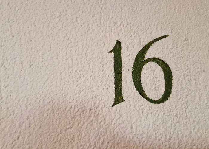 Chesa Bellaval, Haus Rizza Zwei Zimmerwohnung Apartman