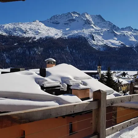 Chesa Bellaval, Haus Rizza Zwei Zimmerwohnung 아파트 실파플라나