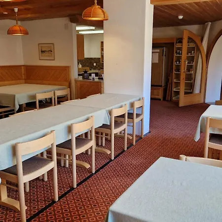 Chesa Bellaval, Haus Rizza Zwei Zimmerwohnung * Silvaplana